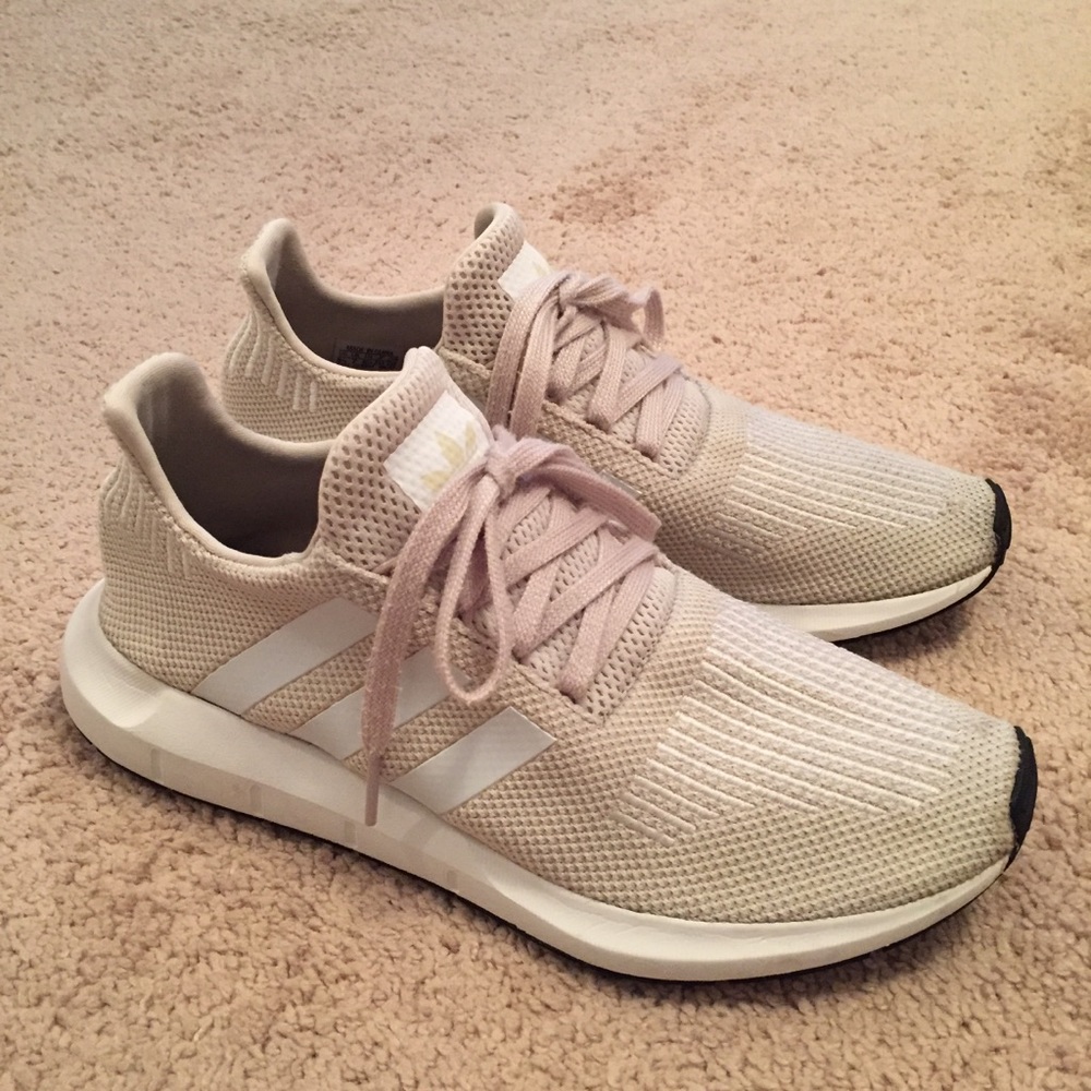 Adidas Swift Run